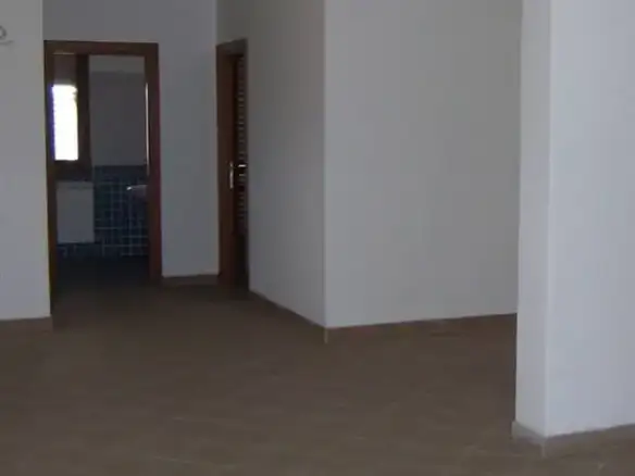 Ufficio in affitto a Agliana - con balcone