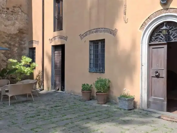 Colonica in vendita a Serravalle pistoiese, Ponte di serravalle - con giardino